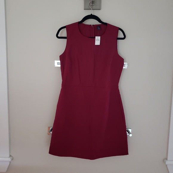 GAP Dresses & Skirts - Fuschia sleeveless Gap shift, Size 8